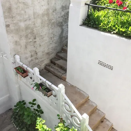 Accueillant A Les Bains 20 M² Proche Thermes Нери-ле-Бен