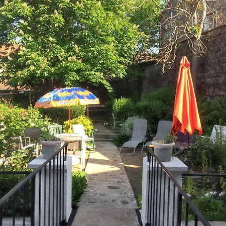Accueillant A Les Bains 20 M² Proche Thermes Апартаменты *